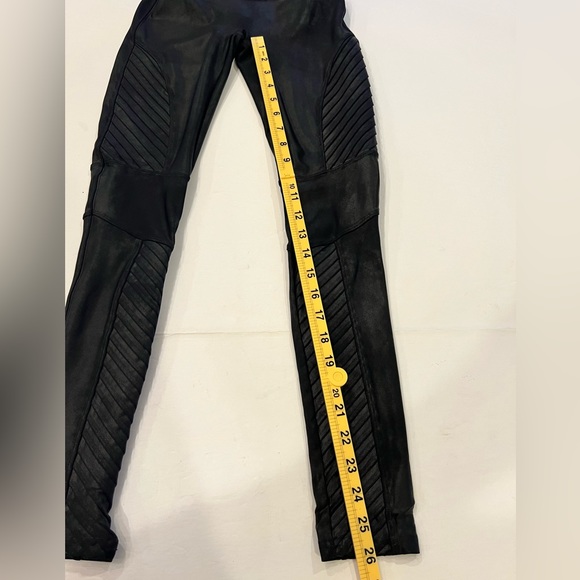 SPANX Faux Leather Moto Legging Very Black Size Small - Picture 10 of 12